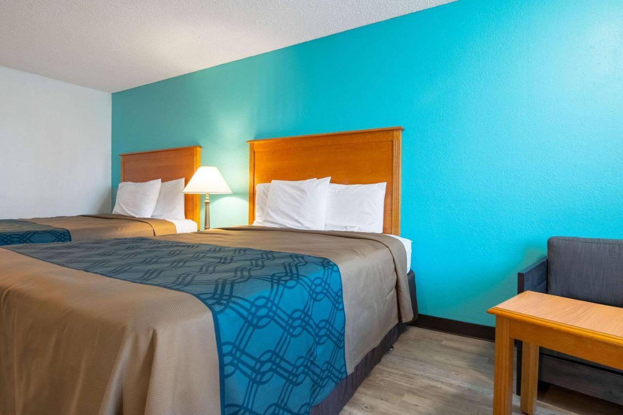 Econo Lodge Kent Exterior photo