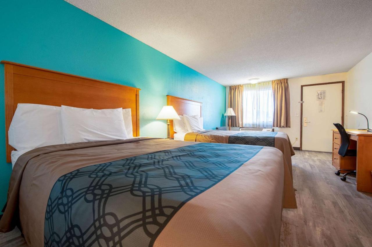 Econo Lodge Kent Exterior photo